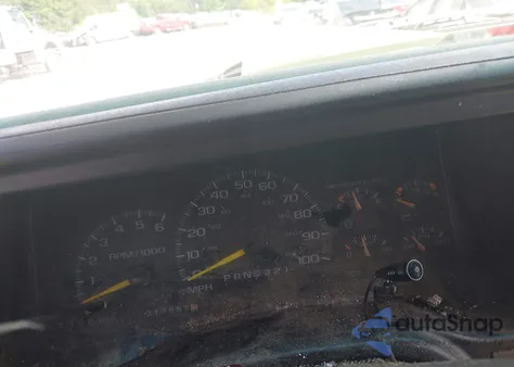 1997 Chevrolet C1500 Fleetside из США, поврежденный, VIN 2GCEC19R9V1105328